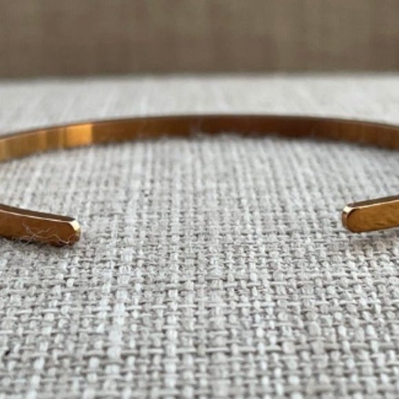 Valentine's Day Mantraband Bracelet Gold Tone "I love You To The Moon and Back" - Picture 8 of 12